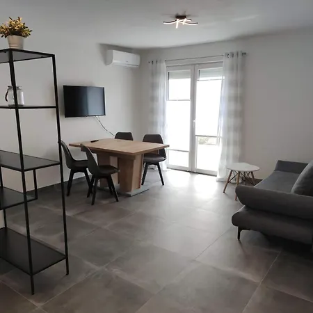 Nara Homes Apartment Sveti Filip i Jakov