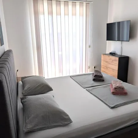 Apartment Nara Homes Sveti Filip i Jakov