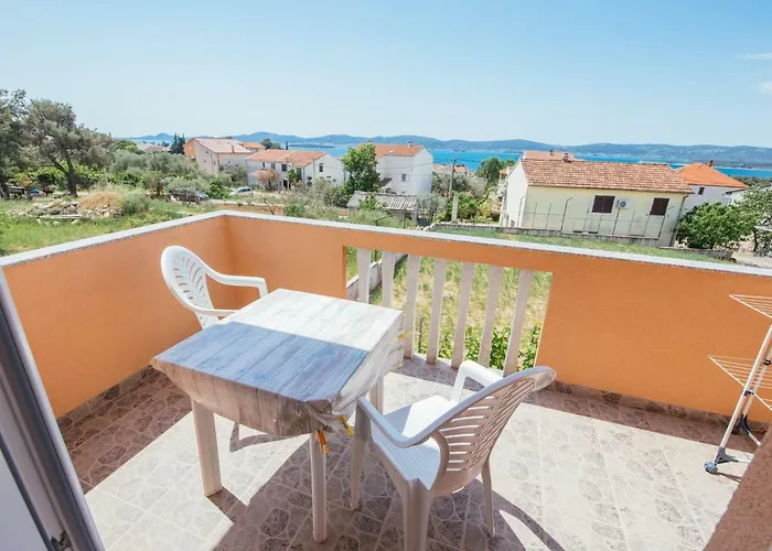 Nara Homes Apartmán *